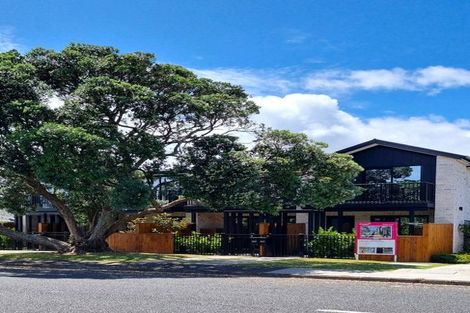 Photo of property in 4/137 Tirimoana Road, Te Atatu South, Auckland, 0602