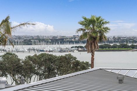 Photo of property in 104a Stanley Point Road, Stanley Point, Auckland, 0624