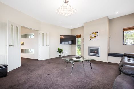 Photo of property in 4 Helm Place, Whitby, Porirua, 5024
