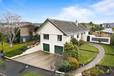 Photo of property in 15 Estuary Crescent, Fairfield, Dunedin, 9018