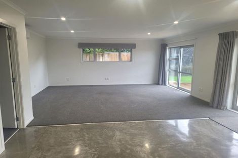Photo of property in 30a Wrantage Street, Westown, New Plymouth, 4310