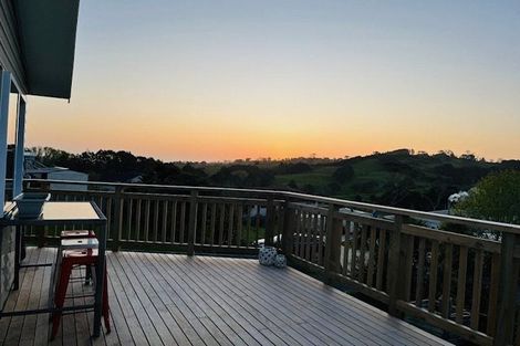 Photo of property in 15 Ash Grove, Maungaturoto, 0520