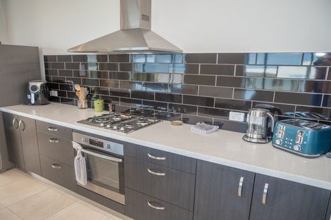 Photo of property in 31 Eagles Way, Cable Bay, 0420