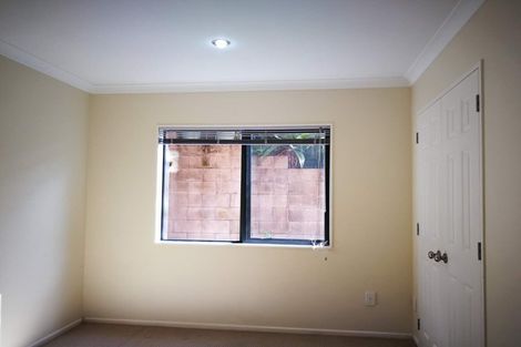 Photo of property in 2/25 Keldale Place, Forrest Hill, Auckland, 0620