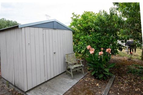 Photo of property in 52 Harakeke Road, Te Horo, Otaki, 5581