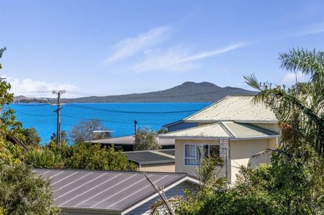 Photo of property in 84 First View Avenue, Beachlands, Auckland, 2018