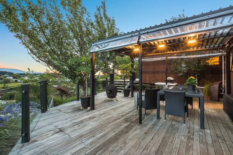 Photo of property in 25 Pine Ridge Terrace, Waikanae Beach, Waikanae, 5036