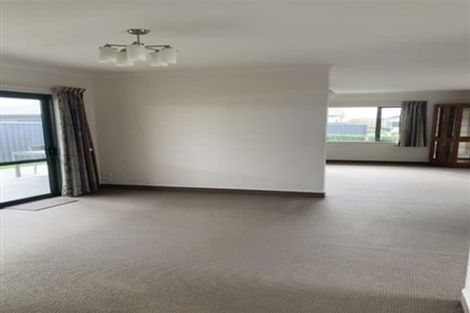 Photo of property in 10 Lewis Way, Poraiti, Napier, 4112