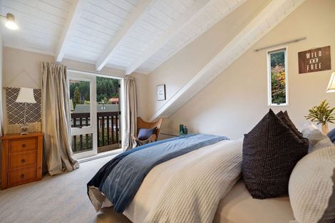 Photo of property in 257 Fernhill Road, Sunshine Bay, Queenstown, 9300