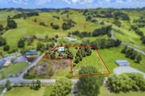 Photo of property in 8 Wood Street, Waiotira, 0193