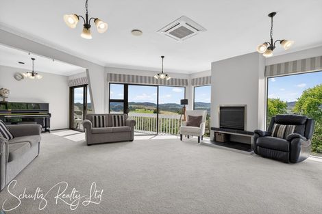 Photo of property in 71 Gorge Road, Maungaturoto, 0520