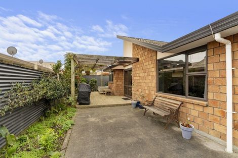 Photo of property in 60b Te Rauparaha Street, Otaki, 5512