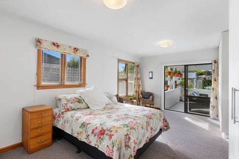 Photo of property in 10 Claxton Place, Saint Martins, Christchurch, 8022