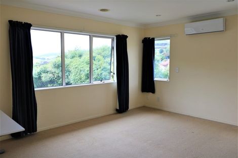 Photo of property in 211 Westchester Drive, Churton Park, Wellington, 6037