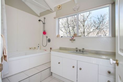 Photo of property in 9 Millen Place, Clarks Beach, 2122