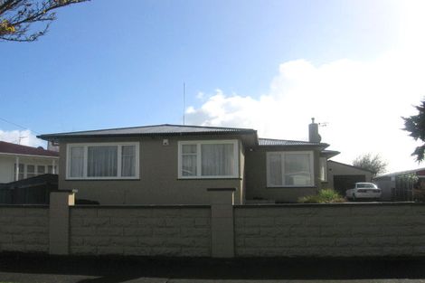 Photo of property in 51 Sutherland Crescent, Westbrook, Palmerston North, 4412