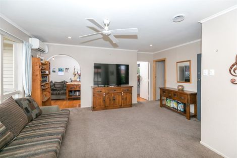 Photo of property in 8 Wanaka Place, Glenview, Hamilton, 3206