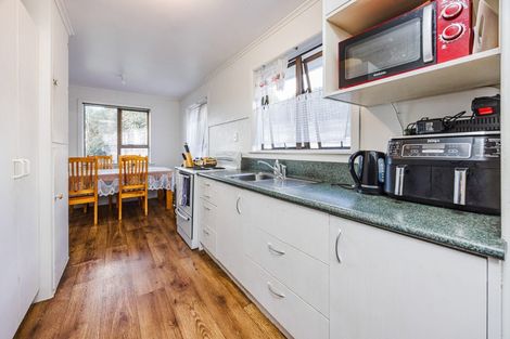 Photo of property in 63 Myers Road, Manurewa East, Auckland, 2102