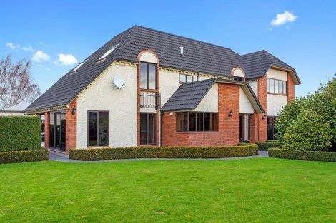 Photo of property in 6 Hinton Place, Rangiora, 7400