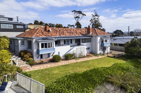 Photo of property in 2c Vipond Road, Stanmore Bay, Whangaparaoa, 0932