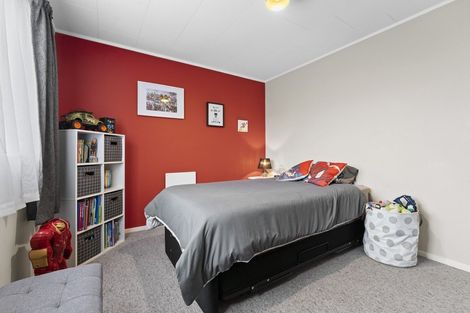 Photo of property in 23 Peppertree Glade, Kelvin Grove, Palmerston North, 4414