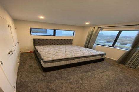 Photo of property in 32 Minhas Road, Papakura, 2110