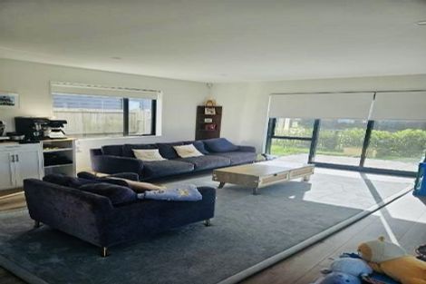 Photo of property in 33 Adlam Lane, Takanini, 2112