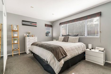 Photo of property in 19 Patons Road, Howick, Auckland, 2014