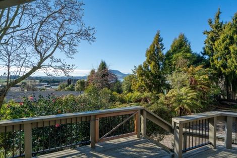 Photo of property in 11 Cherry Lane, Acacia Bay, Taupo, 3330