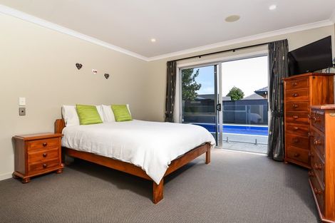 Photo of property in 26 The Esplanade, Huntington, Hamilton, 3210