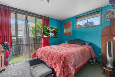 Photo of property in 185 Hurndall Street West, Maungaturoto, 0520