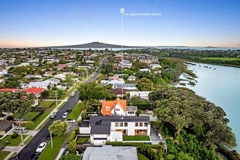 Photo of property in 71a Ngataringa Road, Devonport, Auckland, 0624