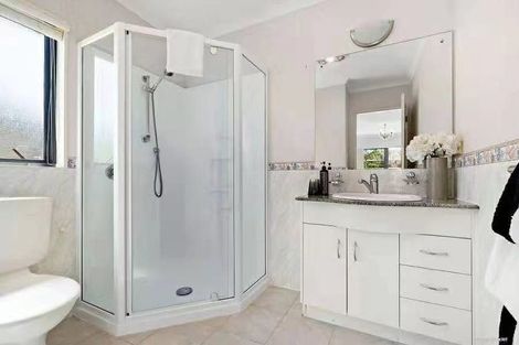 Photo of property in 5 Coleraine Place, East Tamaki, Auckland, 2016