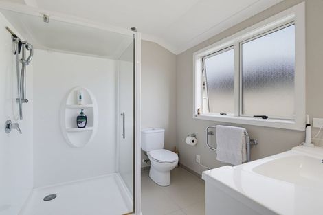 Photo of property in 5 Pania Place, Poraiti, Napier, 4112