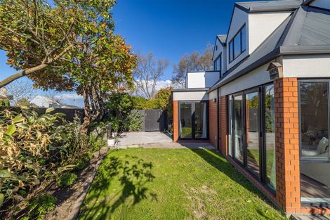 Photo of property in 2/57 Wairakei Road, Bryndwr, Christchurch, 8052