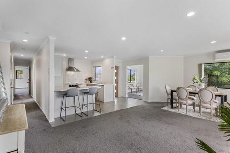 Photo of property in 1 Cathcart Close, Pukekohe, 2120