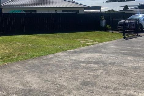 Photo of property in 3a Marchant Place, Westown, New Plymouth, 4310