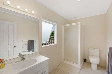 Photo of property in 5 Pat O'connor Place, Manurewa, Auckland, 2105