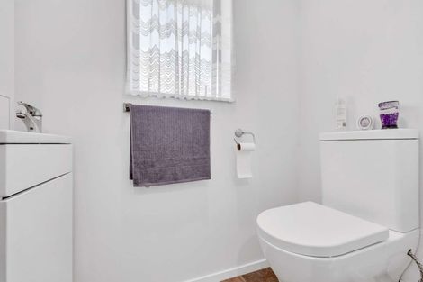 Photo of property in 1 Merlin Close, Huntington, Hamilton, 3210