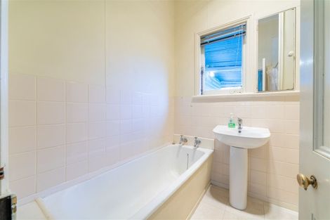 Photo of property in 24 Roslyn Terrace, West End, Timaru, 7910