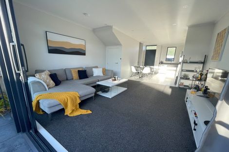 Photo of property in 8 Kauamo Close, Waiwhetu, Lower Hutt, 5010