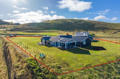 Photo of property in 2 Olsen Place, Kinloch, Taupo, 3385