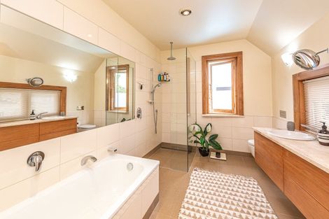 Photo of property in 15 Selwyn Crescent, College Estate, Whanganui, 4500