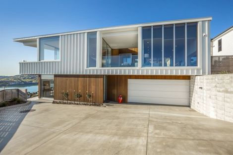 Photo of property in 10 Seascape View, Paremata, Porirua, 5024