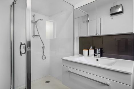 Photo of property in 2/541 Barbadoes Street, Edgeware, Christchurch, 8013