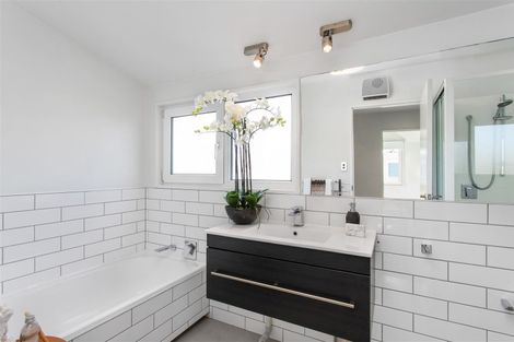 Photo of property in 402a Papanui Road, Papanui, Christchurch, 8053