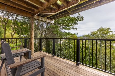 Photo of property in 23 Denholm Road, Hospital Hill, Napier, 4110