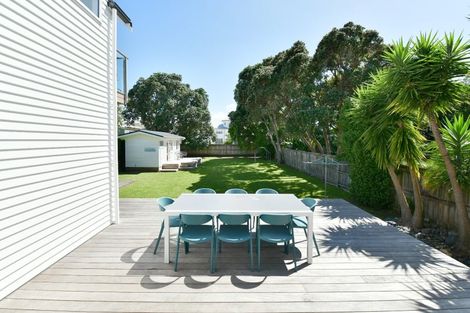 Photo of property in 20 Glamis Avenue, Manly, Whangaparaoa, 0930