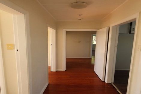 Photo of property in 1 Coles Crescent, Papakura, 2110