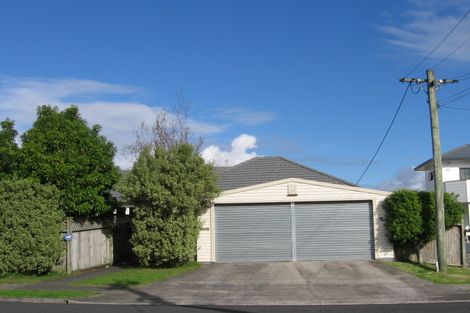 Photo of property in 10 Gloria Avenue, Te Atatu Peninsula, Auckland, 0610